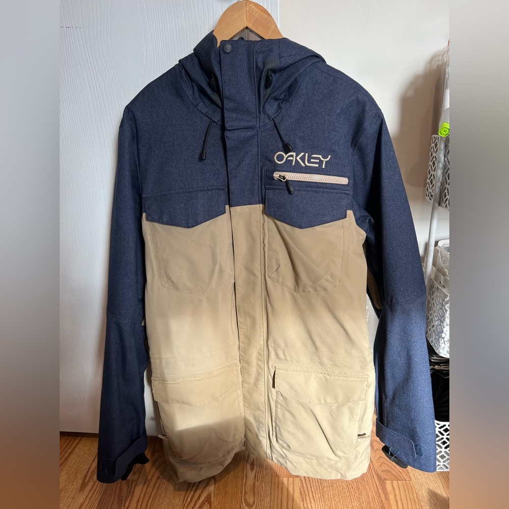 oakley pro series line snowboarding jacket